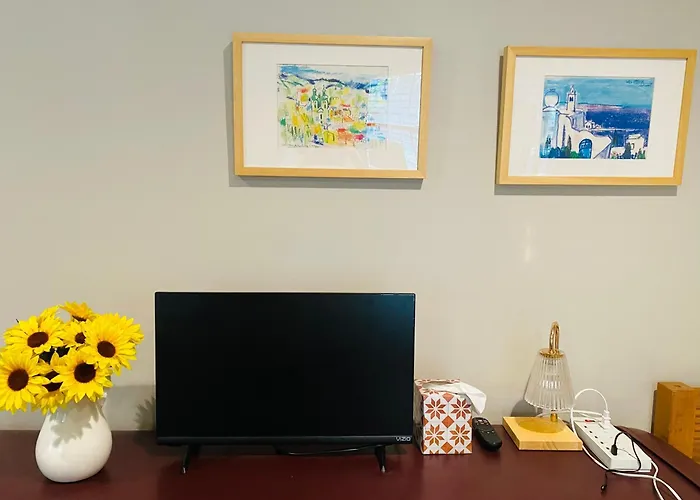 Habitación en casa particular B5 A Private In Downtown With Desk And Wi-fi Near Everything *